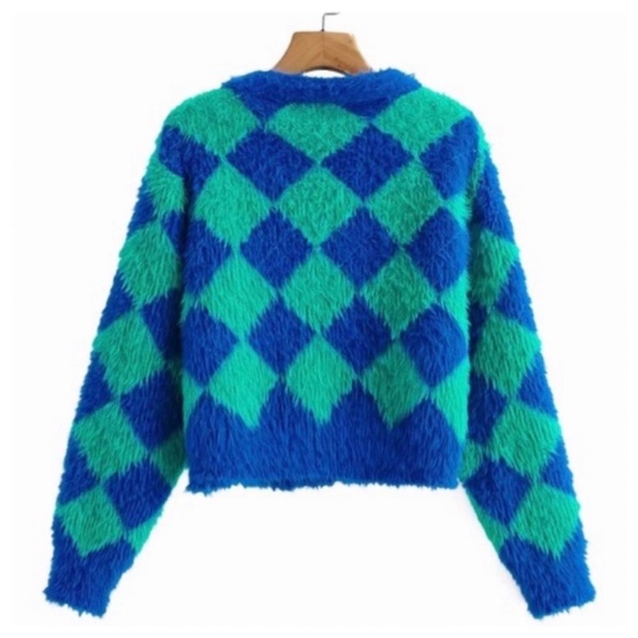 Fuzzy Cropped Cardigan - Picture 2 of 2